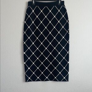 Elegant Pearl Black and White Women's Skirt